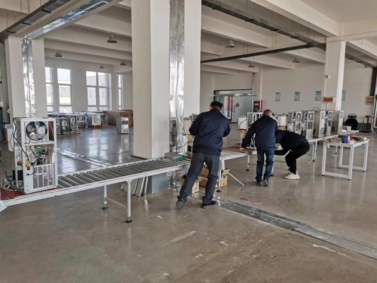 Niedriger Energieverbrauch 220V Spannungs-Eisbrücherei Schaleneismaschine in 2L-Eislager