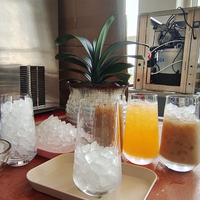 220V Spannung Multifunktionaler Klaranzeiger Maschine für Eiswürfel Wasser 4kg Eislager